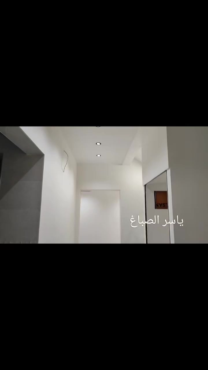 السلام عليكم
صبغ… .رسم…. ديكور….. تعتيق…. 
صبغ… واجهات…. معالجات… الاسطح
***********واتساب
***********
