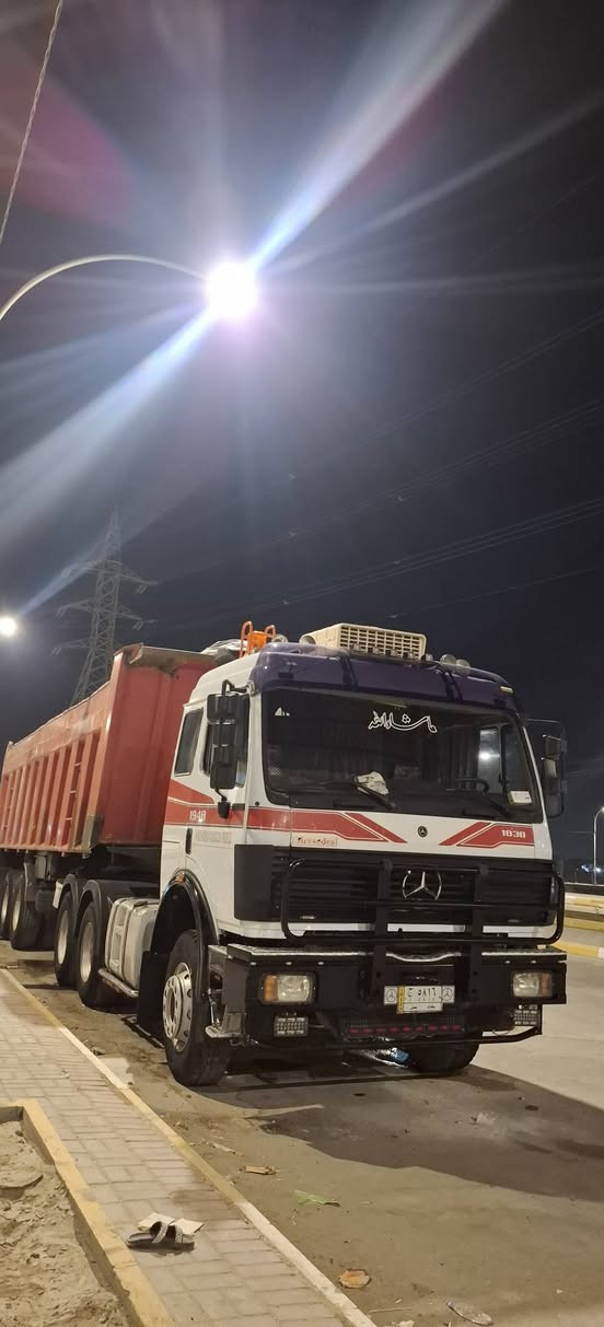 السلام عليكم السياره للبيع مديل ٨٩ مكينه ٣٥ كير ١٦٠ نص جي اف ***********
