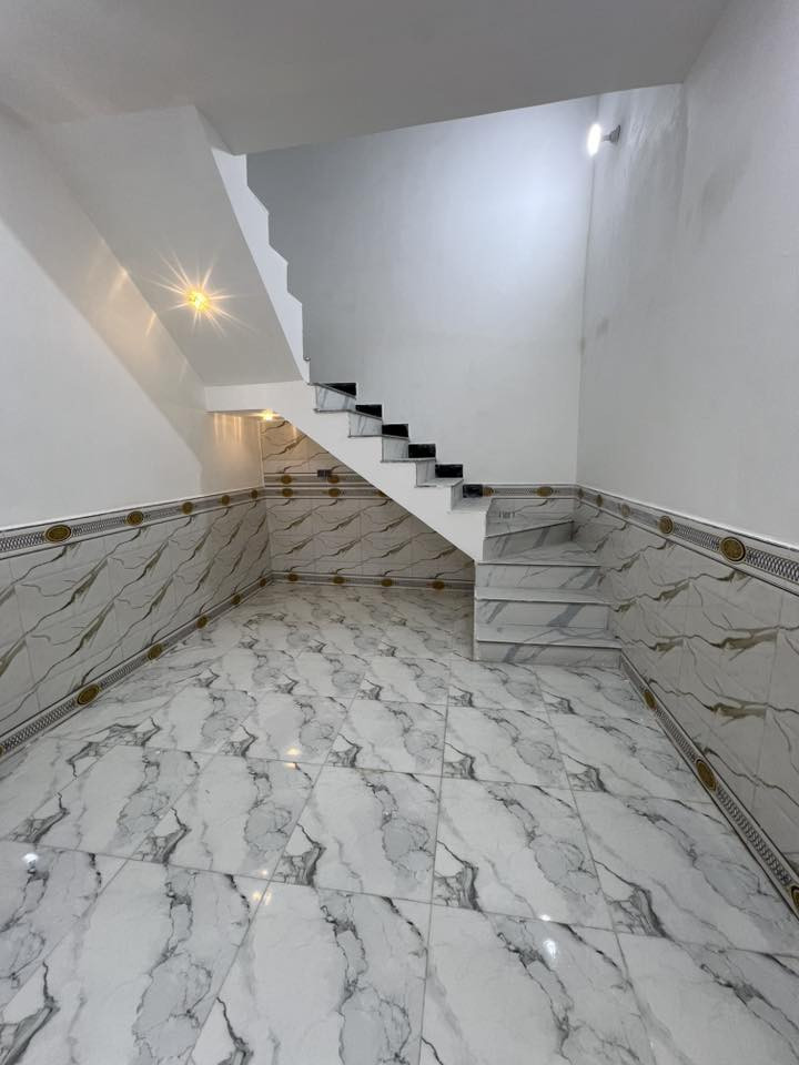 يــااللـه اللـــهم صــــلي عـــلى مــحمد والـ مـحمـد
يـتوفر بيـت زراعـي طـابق واحـد الـمساحه110مـتر  بـنـاء حــديث فـول

الـبيـت بنـاء طـابوك صـب كـونكريت مـسلح ربـاط صـب كـونكريـت 

حـالين فـارغ الـبيت هسه كمل يـتكون مـن غـرفه وصـاله وسـتقبال كبير

مـنور صـحيات داخـل وخـارج سـتاره عـاليه مترين ونص وجاهز الـبيـت 

الـسعر جـوه الـسوك 55وبي مجال الـشراي كـافه الـخدمات مـتوفره 

شارع 10مـتر مدارس كهرباء مجاري ثقـيل وخـفيف إنترنيت ضـوي جاهز

الــموقع الـنـاصــريه سـدينـاويـه قـرب صـفي الـدين يم مجمع بشير 

_______________________________
عندك بيت للبيع او #للايجار دزلي تفاصيله وسعره ع الخاص بيع وإيجارات سريعه ان شاء الله والتسهيل من الله / تفضلوا خاص اوالاتصال على الرقم التالي 
__________***********___________
وسنكون في خدمتكم غايتنا رضاكم والمصداقية في العمل شعارنا
