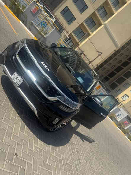 سلام عليكم سيارة سليتوس2023 SX على 
فئه سيارة فول مواصفات 1/1 سيارة وارد 

أمريكي سيارة فئه (SX) محرك سيارة 

1600تيربو يعني 🚀 سيارة دخول جديد 

حادث سياره جاملغ ونص من البنيد 

شاصي و لغد مكفول شرط لفحص بل سونار 
‏مواصفات السيارة 
 شاشة دادا شوب 
فتحة سقف 
(كشتات لون ماروني جلد  و كهرباء ) مميز 
رادار امامي و خلفي 
كامرة دواره 
مثبت سرعه                سياره ماشيه 38الف 
تحديد مسار 
شاشة كبيرة لمس 
تدفئه و تبريد بل كشتات 
تدفئه بل كشنات الخلفية 
دخول ذكي 
شاير بل مري 
تشغيل عن بعد 
تبريد قطعتين 
‏سايد بريك دكمة 
‏ باقي بعد مواصفات هواي ما ذاكر 
‏عنوان السيارة بغداد حي الجهاد 

‏سعر السياره 145 ورقة بيها مجال اتصل و سهله سياره جديده معنى الكلمه 

‏ شراي يتصل على رقم ***********
بيع بدون مراوس.   
                           طب شوف صور سياره⬇️
