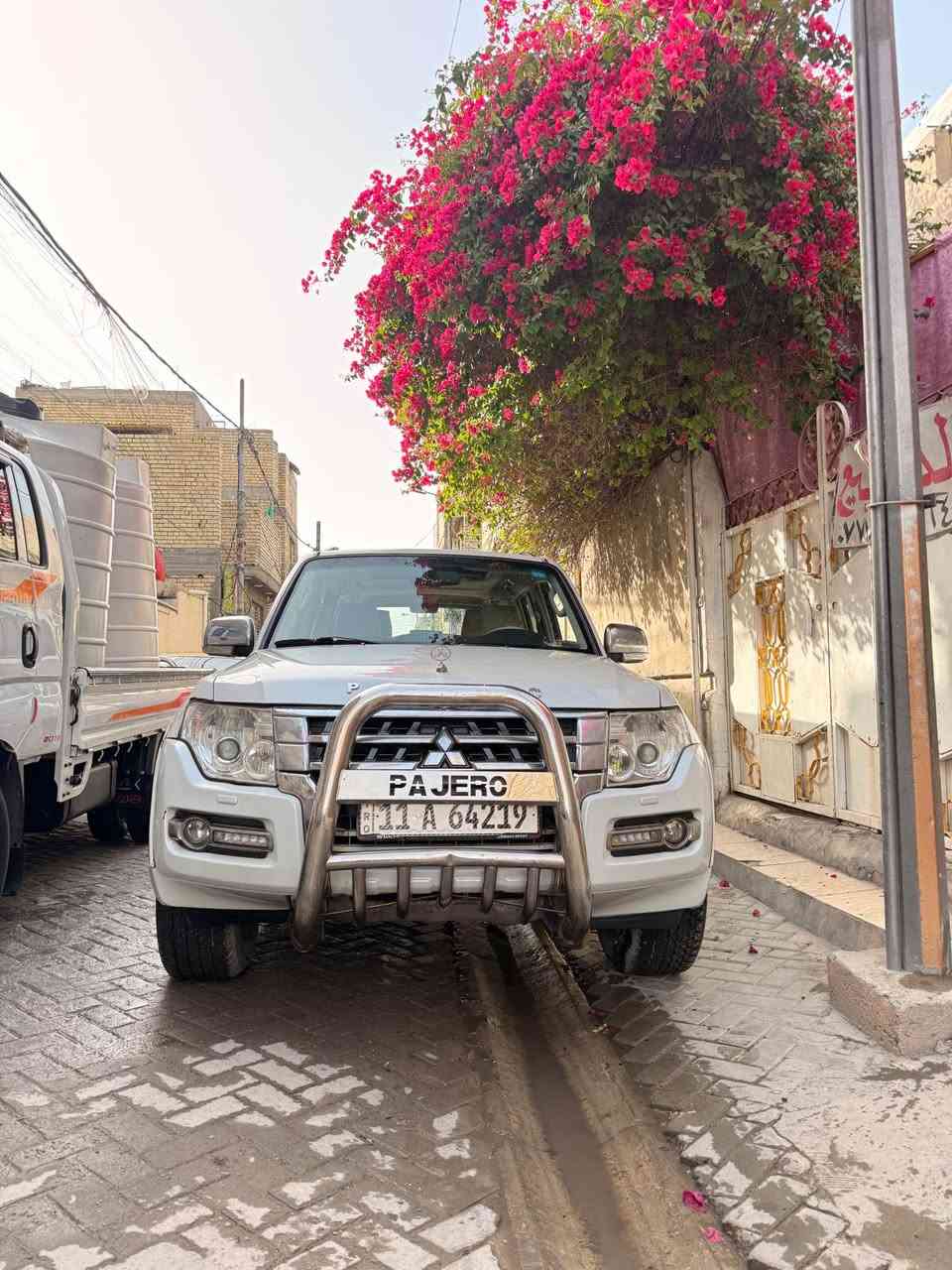 باجيرو 2008  حبتور عدا دمام فول مواصفات
 لون ابيض صدفي
  رقم  بغداد إنكليزي  ￼ باسمي تحويل ثاني يوم
     اشارة بل مري شفط  شاشه اندرويد  فتحه تبريد ثلاث قطع حساسات خلفيه زاد ثلاجه تخم تاير كير مكينه حداديه خير من الله سياره كشنات تدفئة تبريد
‏￼ بها صبغ￼ قطعتين بدون دواخل 
السعر 110$ 
‏العنوان  بغداد مدينة الصدر

‏رقم الهاتف***********
