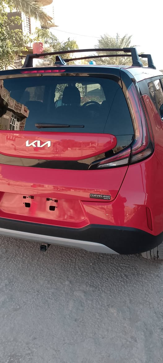 السلام عليكم كيه صول للبيع السيارة موديل 24 تترقم كتاب شهداء السيارة بدون صبغ فقط بارد بل باب الاتصال بل رقم ***********
