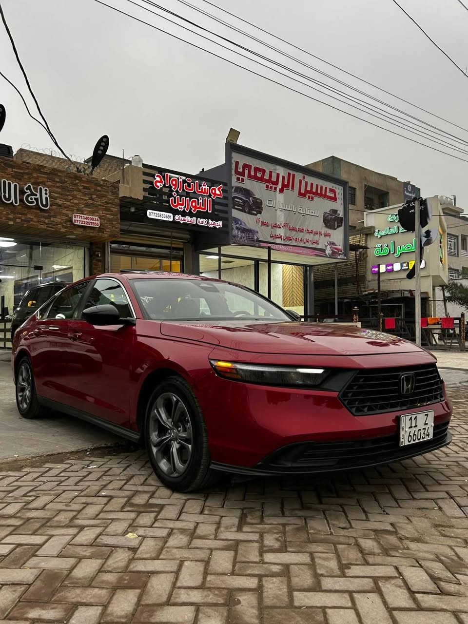 السلام عليكم للبيع
هوندا اكورد (هايبرد ) 2023

فول مواصفات  ماشيه 36 الف وارد امريكي

محرك 2000 + محركين كهربائيين

فتحة سقف

مقاعد جلد 

فول تحكم استيرن مثبت سرعة

نضام صوت 8 سماعات محيطي

نضام اوتو هولد سايد بريك بصمة

نضام النقطة العمياء 

مقاعد الامامية كهربائيه

نضام اقتصادي + اعتيادي + اسبورت

حادث بسيط  اطلاق نار صور الحادث مرفقه بدون ايرباك  وبدون صبغ

السيارة جداً جداً نضيفة

السعر 195

للاتصال ***********
