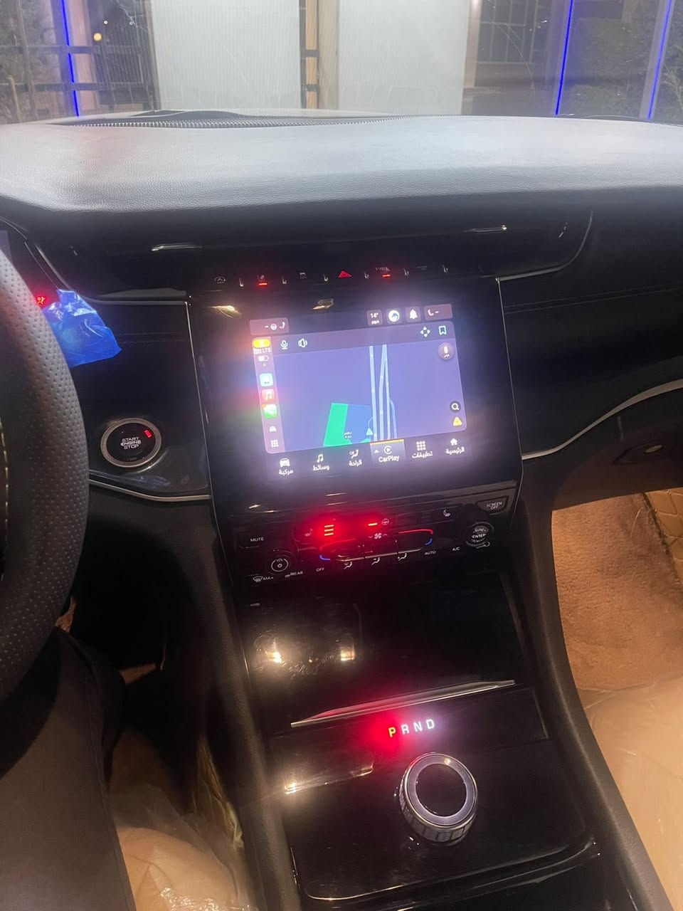 جيب گراند شيروكي بلاك توب موديل 2022 شكل الجديد
فول فول مواصفات
▪️السيارة : جيب كراند شيروكي بلاك توب لون اسود
▪️الموديل : 2022
▪️المحرك : 3600 (6سلندر)
▪️غرفة السيارة : كشنات جلد وشامو ،كشنات وهيتر
▪️كامرة خلفية دوارة اصل،حساسات خلفية اصل
▪️حساسات ورادارات الاجتياز الجانبية (نقاط عمياء)
▪️لايتات زنون عالي وناصي مع كشافات دعامية زينون
▪️بصمات عدد 2 للابواب مع بصمة جنطة وبصمة تشغيل
▪️تحكم فول كهرباء لكرسي السائق
▪️شاشة الدشبول كبيرة ( ايباد) ،تبريد قطعتين امامي وخلفي
▪️تدفئة لكشنات المقدمة مع تدفئة ستيرن
▪️نظام سبورت،جنطة كهرباء شفط، تشغيل عن بعد
▪️سستم صوت ▪️نظام ABS مانع انزلاق
▪️تحكم ستيرن جهتين بلوتوث وحاكية وكروس سرعة وتحكم صوت 
#ضرر : بنت صبغ بدون دواخل
مكان اربيل ___رقم اربيل
***********
