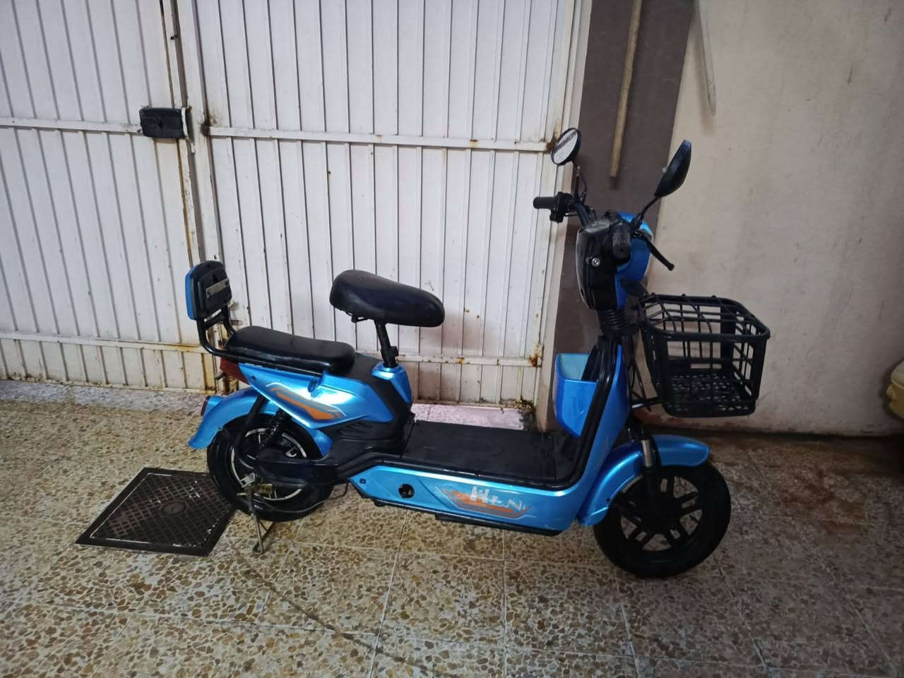 ماتور شحن للبيع سعر 200 بمجال شيء قليل صار له شهر مستعمل عنوان موصل  اتصال ***********
