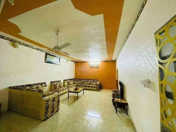 دار  للبيع 🏡 🏠
            
                     📢 على بركة الله 📢

📍العنوان :حي الجولان قرب جامع ابو ايوب الانصاري 
📍نوع الملك =طابو صرف سند
📍المساحة  =  269.67 م٢ 
🔷الواجهة. =12 م
🔷النزال =22.5 م
🔷نوع وسنة البناء = بناء بلوك 2004 ومرمم حديث
🟢الدار فارغ حاليا وجاهز للسكن

🟢 ويتكون من طابق واحد ويحتوي على : 
غرفة نوم عدد/2 وصالة واستقبال ومطبخ سيراميك مع سقف ثانوي وحمام سيراميك مع سقف ثانوي وصحيات داخلية وخارجية سيراميك وكذلك كراج سيارة 

🟢ارضية الدار بورسلاين عدا الطرمة صب 

✳️سعر البيع للعقار : 95 مليون دينار قابل للتفاوض

🟢مكتب دار السلطان للعقار
العنوان فلوجة الجغيفي الثانية بداية شارع جامع فاطمة
للاستفسار الاتصال على الأرقام التاليه
***********
***********
***********
