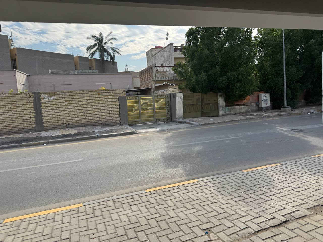 قطعة ارض مساحة 728متر بالحارثية شارع الكندي رقم دار 407/996 مقابل علي
 باريس للاستفسار
***********
