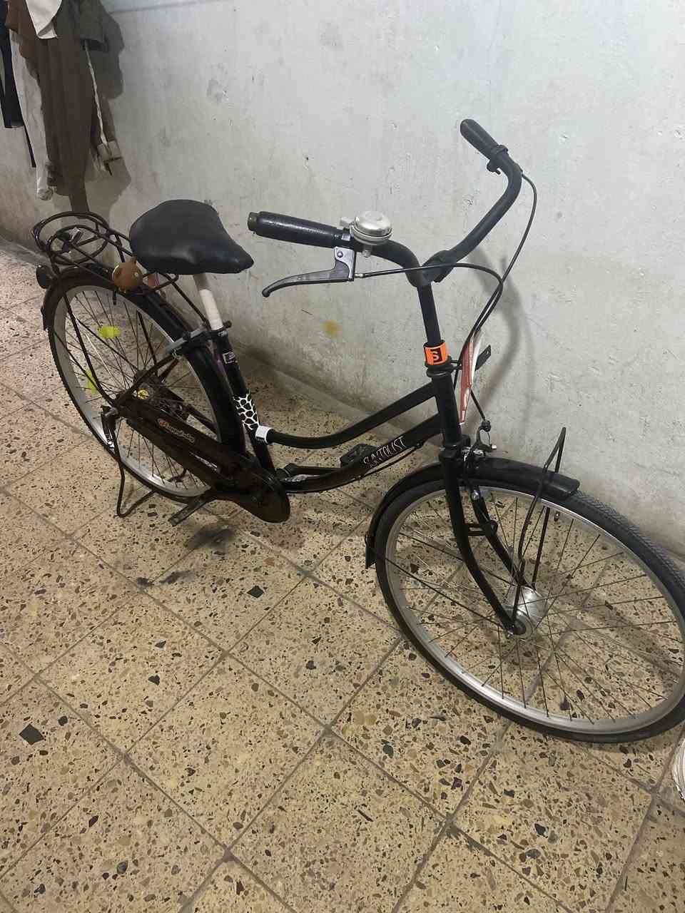 باسكل للبيع ومراوس شرط يباني نزلته من حاويه اخدته 180شراي يجي خاص او مراوس موديله 2016


**إذا كنت صاحب هذا الإعلان وتريد حذفه لأي سبب، رجاءا أرسل رسالة إلى الدعم الفني**