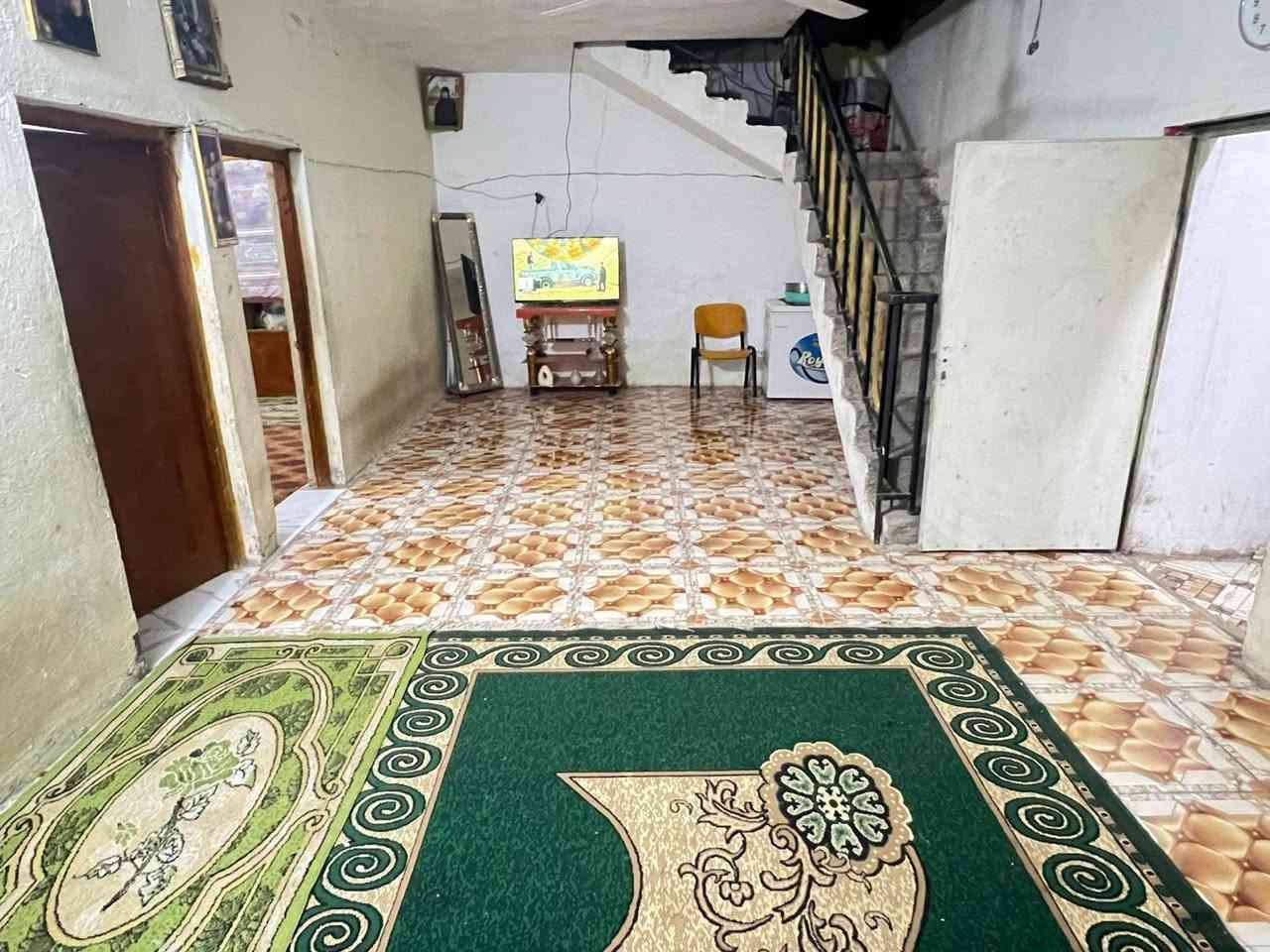 يا الله 

بيت بناء بلوك السقف صب بيت نضيف جدا 
المساحه 200م زراعي عنوانه كوت حي الجهاد زنابره قرب محلات الجعيفري 
السعر 32مليون وبيه مجال

معروض لدى مكتب دلالية الزاملي للعقار.
للاستفسار الاتصال.
***********
سيد مرتضى الزاملي
