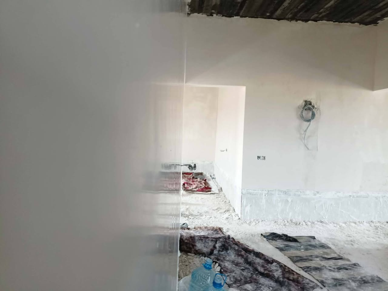 كادر لبخ جص من الموصل خمس اسطوات 5 خمس عمال 5 شرط هندسه مساطر حايط جام صور كدام العين  تريد مصرف علي تريد عليك رقم ***********
