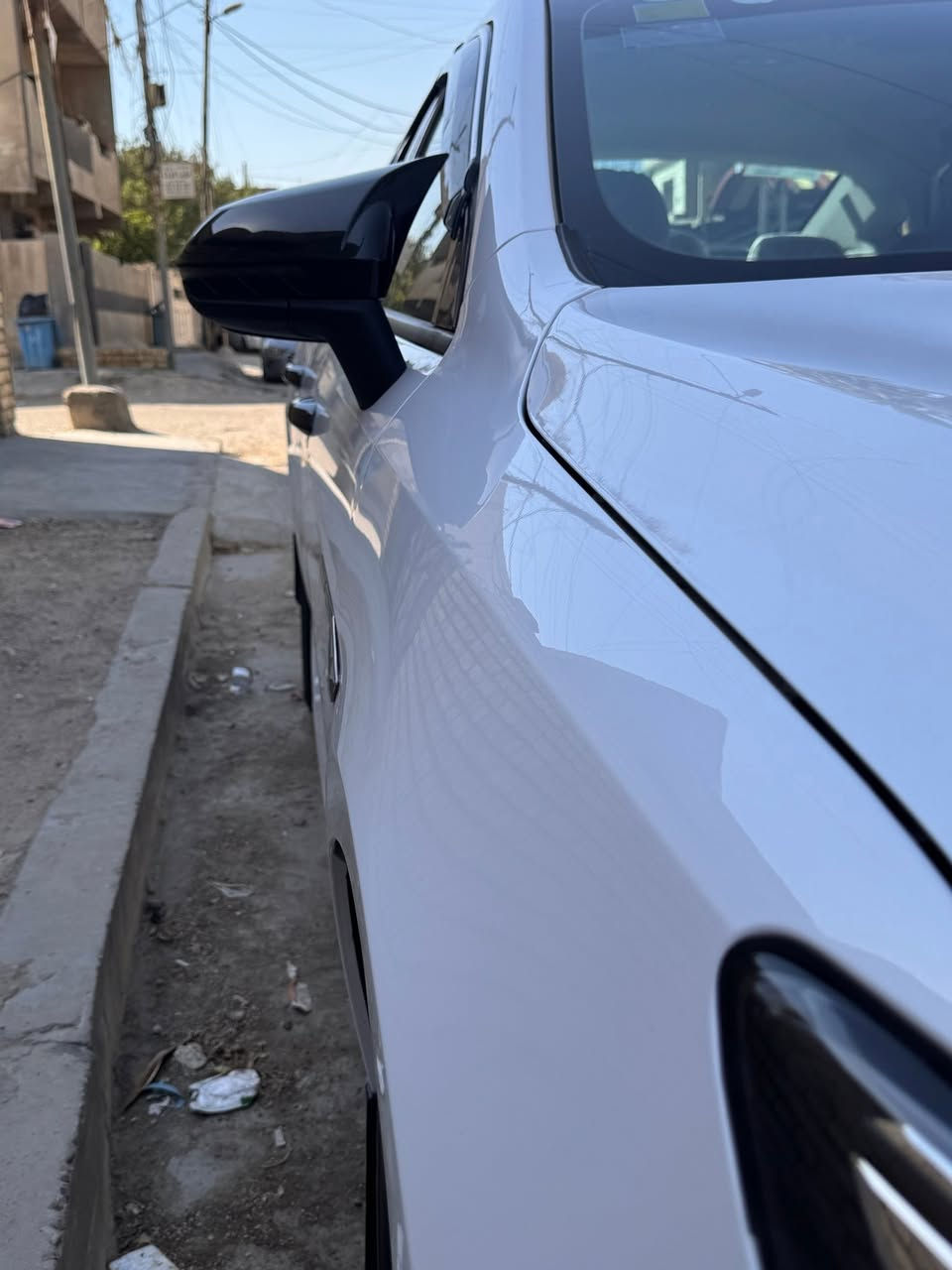 السلام عليكم 
للبيع او مراوس بسيل6

BYD SEAL 05 2025
باسمي تحويل مباشر
محرك 1.5 لتر هجين هايبرد DM-i
كامل معدات 
شاحن 
مثلث 
زي الطوارىء 
فوم التايرات

مواصفات
لد امامي وخلفي 
دخول بصمه وكارت NFC
تشغيل عن بعد
تانكي 65L
مقاعد جلد ابيض 
تبريد قطعتين
حساس تاير
حساس خلفي 
كروز مثبت سرعه
مانع انزلاق
تحكم ستيرن اربع
تحكم لايت من الشاشه
ترب للصيانه تنطيك تنبيه قبل 300 كيلو
مود قياده سبورت-نورمال-ايكو-مود الثلج
وضع التسارع
وضع EV MAX
كامرا دواره
2000 كيلو بالتفويله
55 كيلو بالشحنه
هيتر مري  
وبعد بيها مواصفات
مغلفه عازل حراري امريكي اني جايبه 150$ يعني غرفه ثلج
اي حراره للشمس ماكو 
وعليها اضافات سوادات 
 شاشه محدثه ويز و يوتيوب 
والسياره بعدها بحالة الوكاله استخدامي بانزين سوبر ومحسن
ماشيه 14.500 
بيها ملاحظة بالهلال الخلفي مصوره فقط باقي كفاله عامه 
السعر 20 مليون وبيها مجال
بغداد الدوره 
***********
