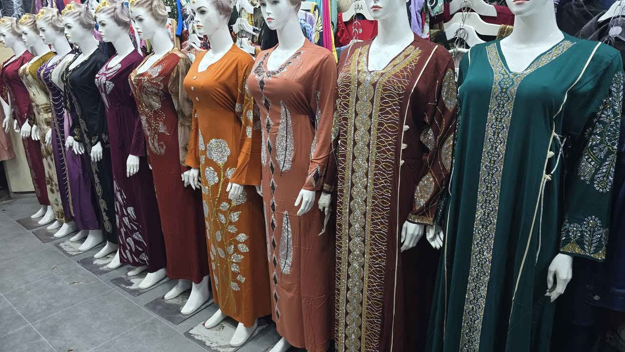 اللهم صل على محمد وآل محمد 💗💗💗💗
((إِنَّ هَٰذَا لَرِزْقُنَا مَا لَهُ مِن نَّفَادٍ))🌸🌸🌸🌸
يوجد توصيل لكافة محافظات العراق 🇮🇶 
مجمع بركات ام البنين 💗
سده الهنديه قرب عياده دكتوره ورقاء 🌸🖇️
ملابس نسائية 🦋🦋
اطفال 🧚🏻‍♀️
ذهب برازيلي ✨💫
بكادر نسائي 🪐⚡️
اهلاً وسهلاً بكم❤️‍🔥❤️‍🔥.


**إذا كنت صاحب هذا الإعلان وتريد حذفه لأي سبب، رجاءا أرسل رسالة إلى الدعم الفني**