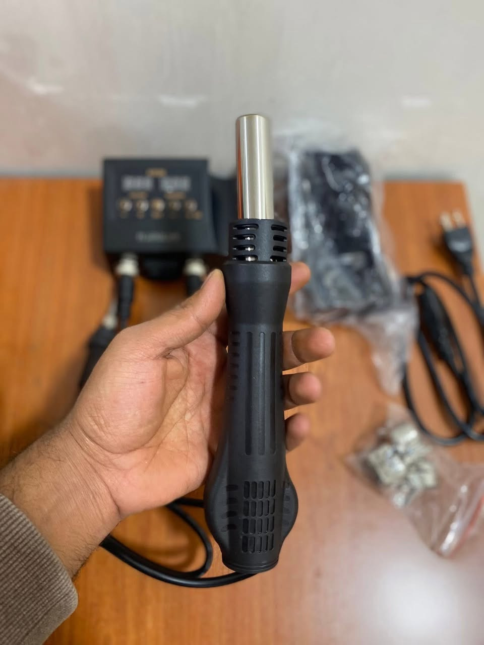 كاوية وهوتكان 110V الي تفيدة ينطي سعر وبالعافية


**إذا كنت صاحب هذا الإعلان وتريد حذفه لأي سبب، رجاءا أرسل رسالة إلى الدعم الفني**