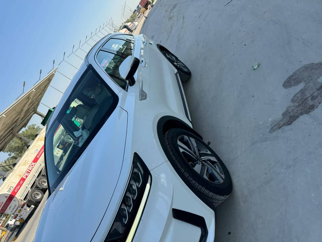 لبيع سيارة سورنتو موديل 2021خليجي محرك 6مشية10011لستفسار كثر***********
