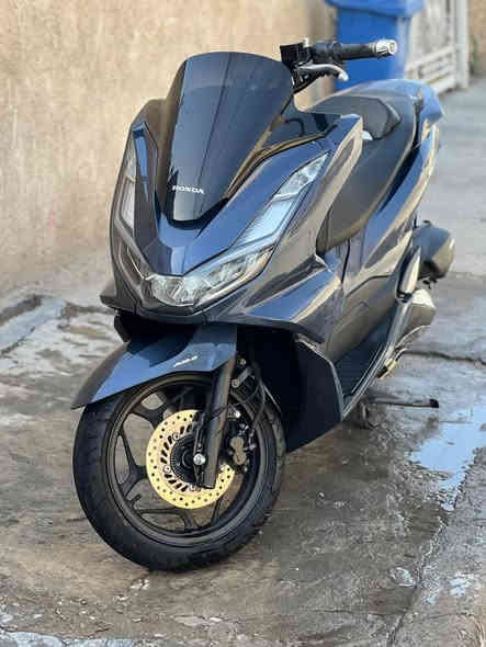 سلام عليكم بيسي اكس جيل رابع وارد كوري للبيع مكاني بغداد ***********
