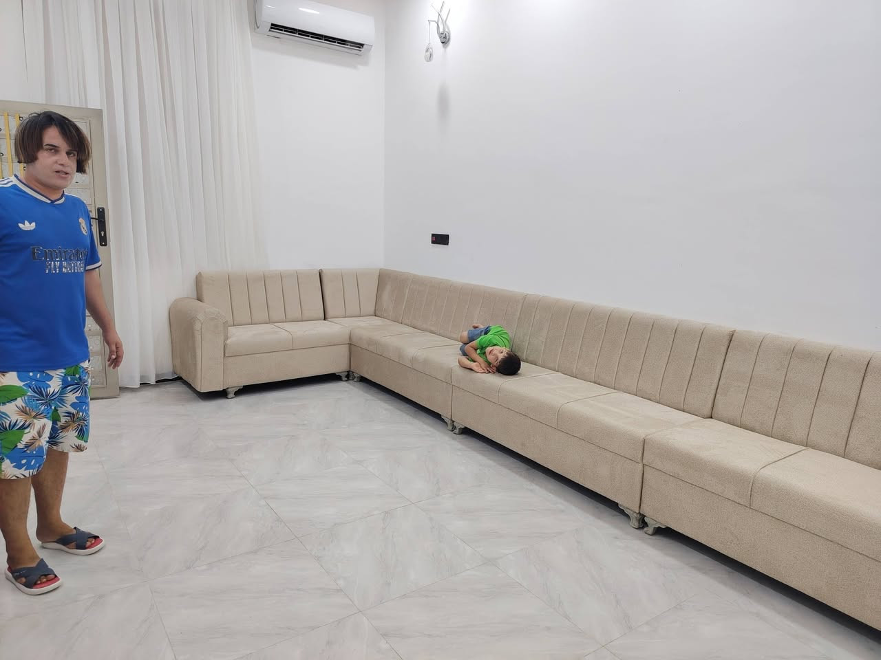 ديوان السيد طالب الغرابي
معمل بركات الرحمن للدواوين
بدارت سمير صباح القره غولي
***********
