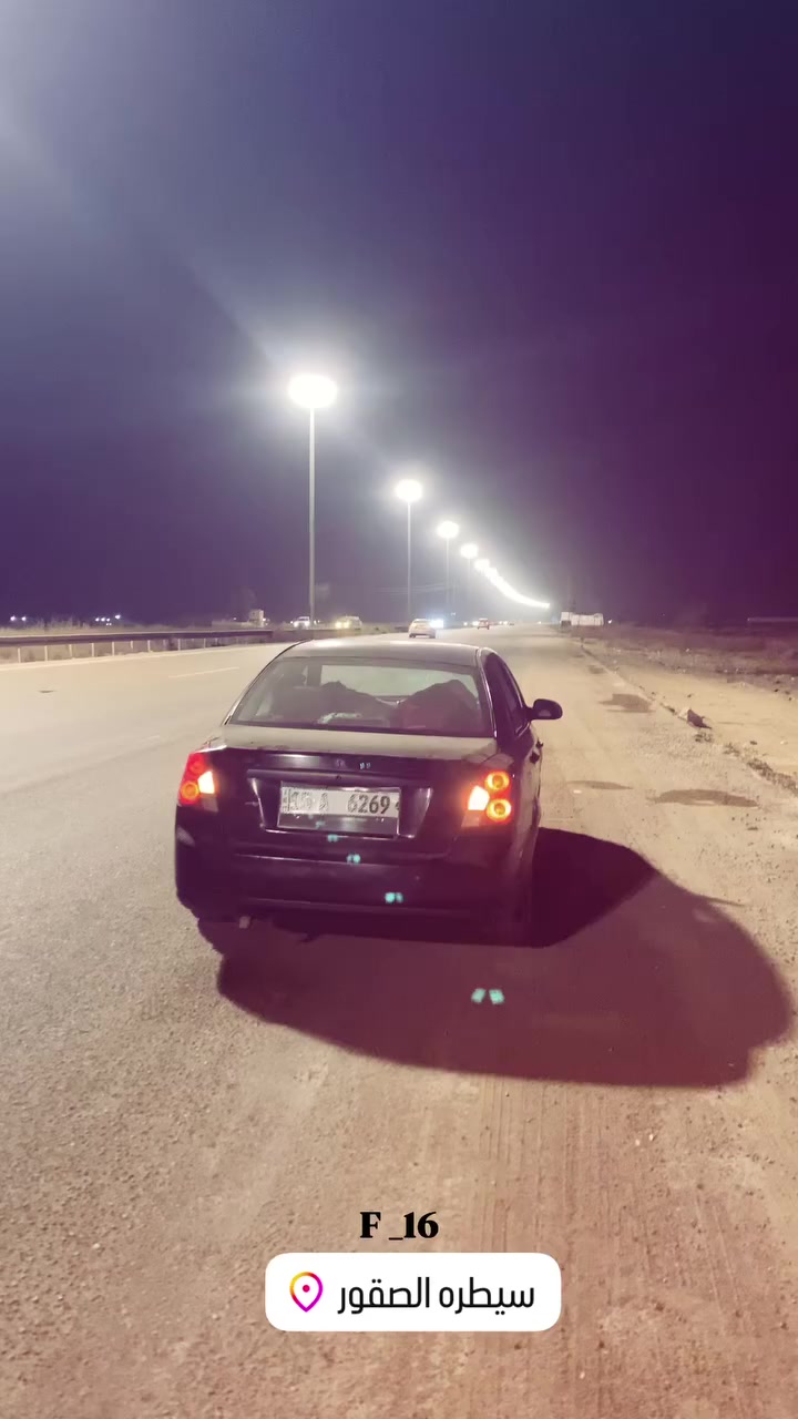 السلام عليكم سياره وبتره فورنزا موديل 2007 السياره حيل نضيفه المحرك جديد الكير جديد الحداده كلها جديده غرفتها نضيفا  السياره ما بيها حادث سعر 54 بي حك الجي المكان بغدا. الغزاليه رقم الهاتف***********
