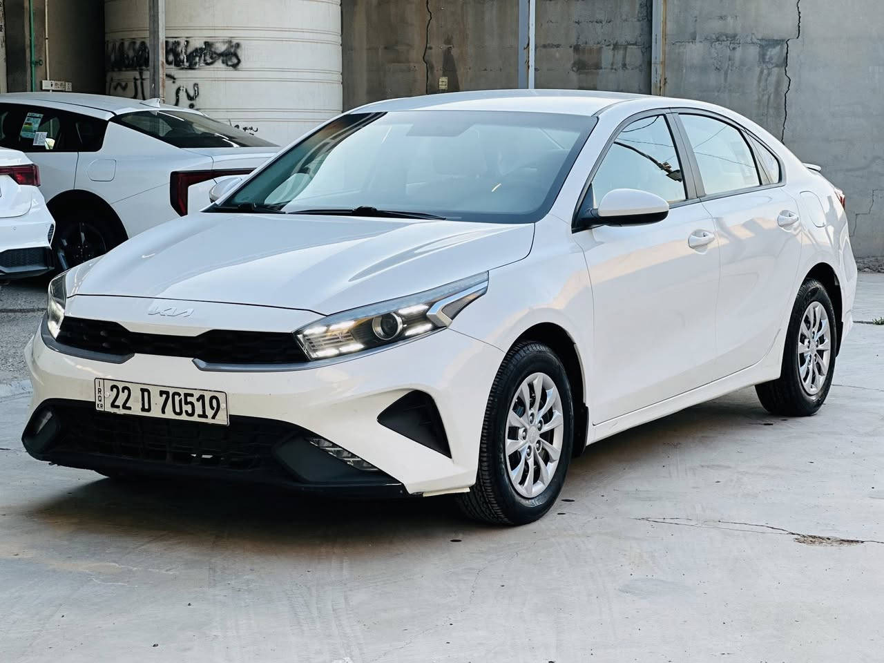 لسلام عليكم ،،،
للبيع او المراوس 
سيراتو 2022
رقم اربيل الجديد بسم شركه تريد تحويل او وكاله
مكفوله كفاله عده بارد مكانين 
مواصفات 
محرك ١٦٠٠ دوش 
 لد امامي 
شاشه اعطال
داخل لونين 
سويج شخاطه
تبريد قطعتين
كروز سرعه
حافض نضارات 
اربع دسك
 مخرج اوكس  يو اس بي
مسجل بلوتوث
حساس خلفي 
خمس تجوات
فول تحكم استيرن
السعر خاص 
تخم تاير جديد 
الاستفسار اكثر الاتصال 
***********
***********
