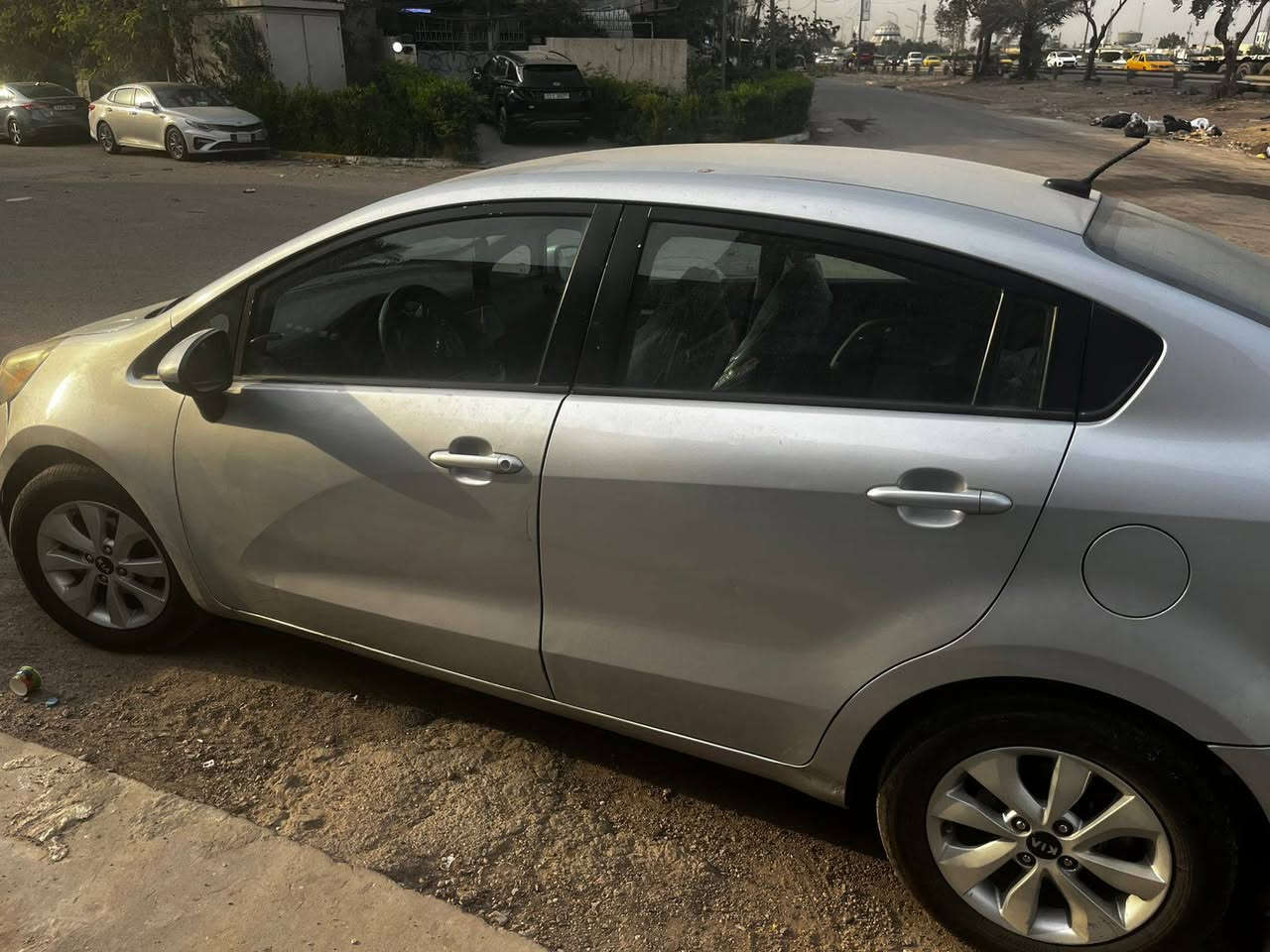 السلام عليكم كيه ريو للبيع موديل 2017 سياره خير من الله ضربته قطعه بجاملغ الامامي كشي بيه من تحكمات سيتيرن وحساسات وكامره خلفيه ورادار أمامي الاستفسار الاتصال علا الرقم
‏‪***********‬‏
