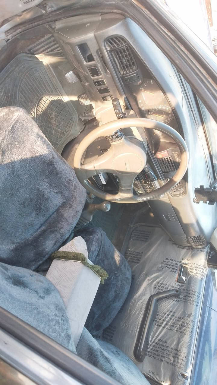 مازدە 626 مۆدێل 1991 تەبرید مەکینە 8بەخ سلایت  سنویە بەسەر چوە شەرت تەحویل و غرامە 38مەجال ***********
