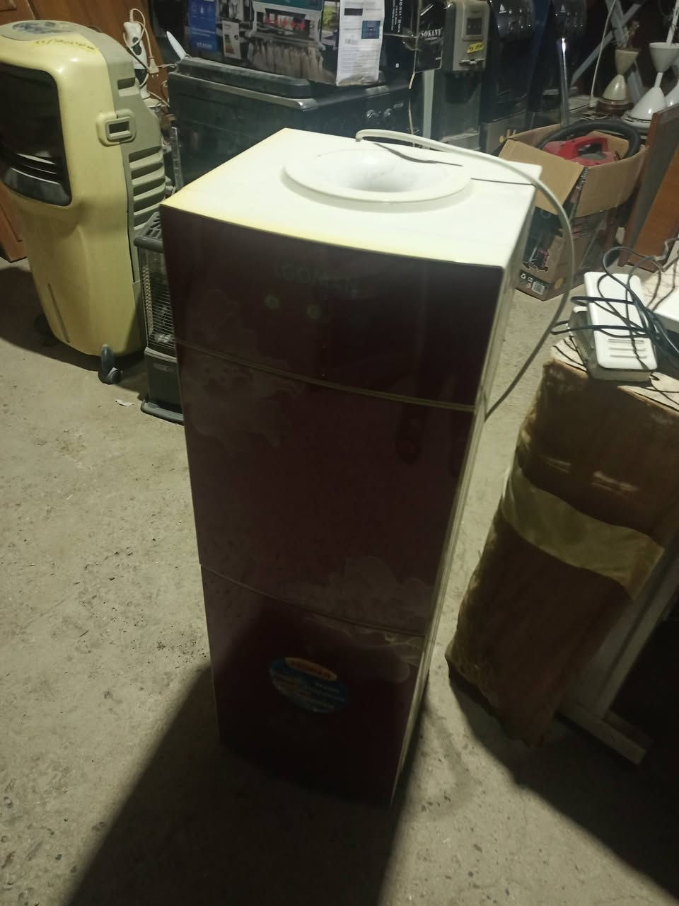 مجمع علي السداوي للمواد المستعمله نستقبل الاغراض الي عدكم زايده متحتاجونهه ونبيعهه الكم يعني ناخذهن ونطيكم وصل المحل العلكايه شارع العريض قرب جامع حي الزهراء ع ***********
