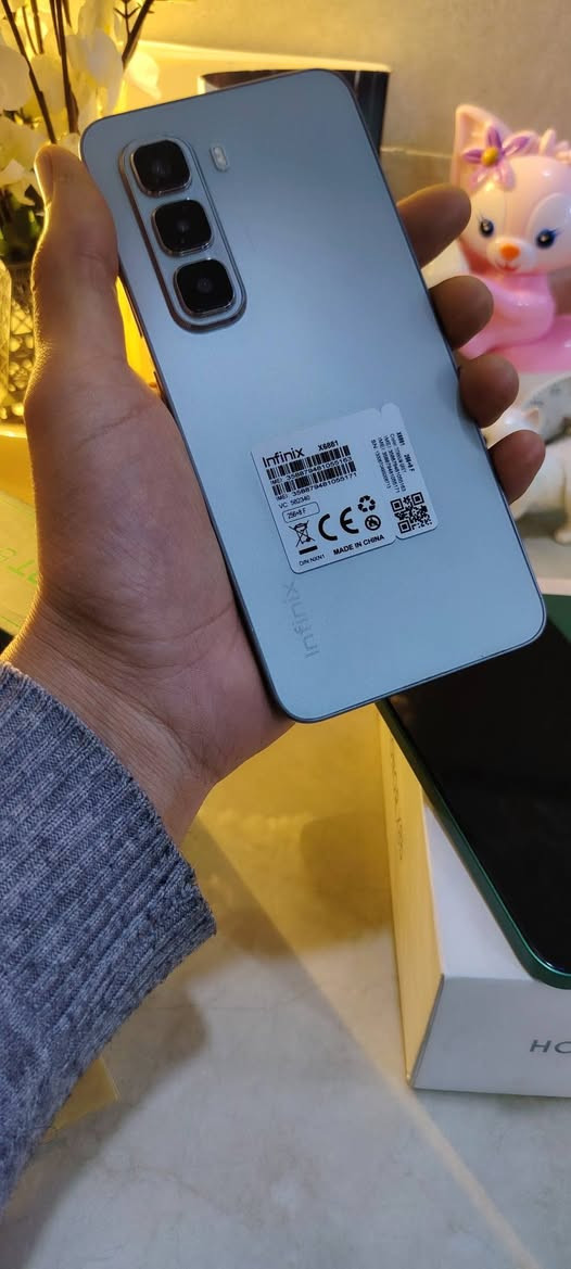 هوت ٥٠ برو ذاكره ٢٥٦ جهاز كلش نظيف مكامي كربلا ***********
