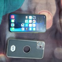 آيفون ١١ • نضيف • شاشة وبطارية اصلية