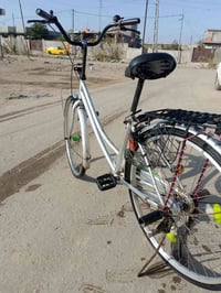 باسكل موديل 2017 اللون رصاصي سعر 90 وبي مجال بسيط رقم 07870607856