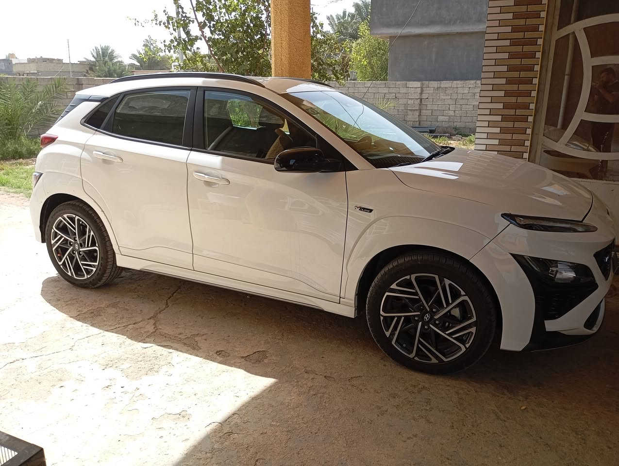 هونداي كونا n line 
1600T تيربو 

رقم بغداد الدولي الجديد بإسمي
بصمه تشغيل
تشغيل عن بعد 
بصمة أبواب لمس و مستشعر 
3مودات قياده 
رادرات جانبية وامامي وخلفي وتوقف ذاتي 
كشنات تدفئة
كشن السايق كهرباء 
شاشه كبيرة
تبريد بيانو
شاشة اعطال 
حفر علامة N Line عل الدواخل والكشنات 
شاحن موبايل وايرلس 
تحكمات ستيرن  
مثبت سرعة
اشاير بالمري الجانبية
 ⁠كشنات مخمل 
 ⁠قيادة ذاتية
ماشية ١٥ ألف 
البنيد مصبوغ والجامغ شوية صبغ درجة أولى


**إذا كنت صاحب هذا الإعلان وتريد حذفه لأي سبب، رجاءا أرسل رسالة إلى الدعم الفني**