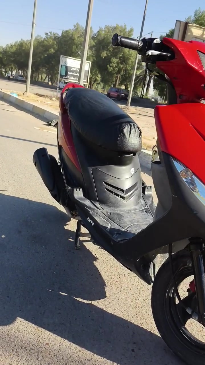 دراجه للبيع نضيفه محركها ممفتوح دراجه بلاديه الاستفسار واتساب ‭0775 336 6281‬

