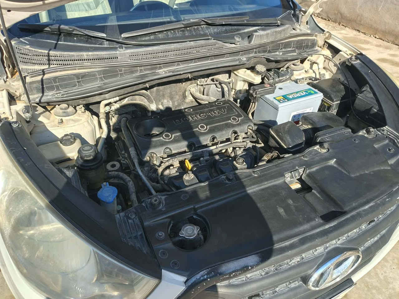 السلام عليكم 👋🏼
هونداي توكسن ✨
موديل : 2012
لون : ابيض 
محرك : 2000 دوش 
شرط الكير والمحرك 
رقم اربيل مسطرة ( 22 ) .
رقم وهزة وسنوية جديدة 
شرط الوكالة والتحويل 
سيارة حيل نضيفة مال جناي 
شرط بدون حادث وبدون دواخل 🤚🏽 
❗بيها فقط ( نص ) باب نفر صبغ رش!!
+ ( 3 ) مكانات بارد بدون دواخل . 
♦️ ألسعر 142$ وبيها مجال للطيبين ✅

📌 للأستفسار : *********** اسيا 
                       *********** كورك
