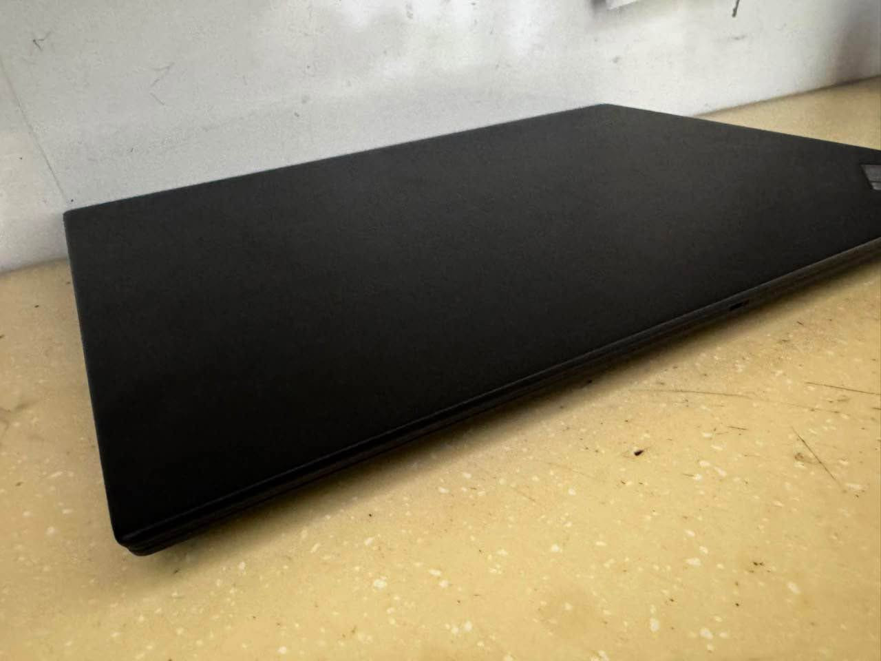 LENOVO T14S
CORE 7
GEN 10
RAM =16 GB
HARD=512 ssd
FHD=1920*1080
Screen 📺 =14”
السعر =350 الف
*********** النجف, العراق
