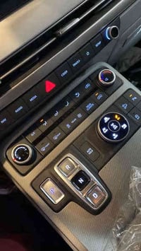 رقم الشاصي  KM8R1DGE6PU538245  هونداي بلا سايد  اللون كرزي  نص فول   م...