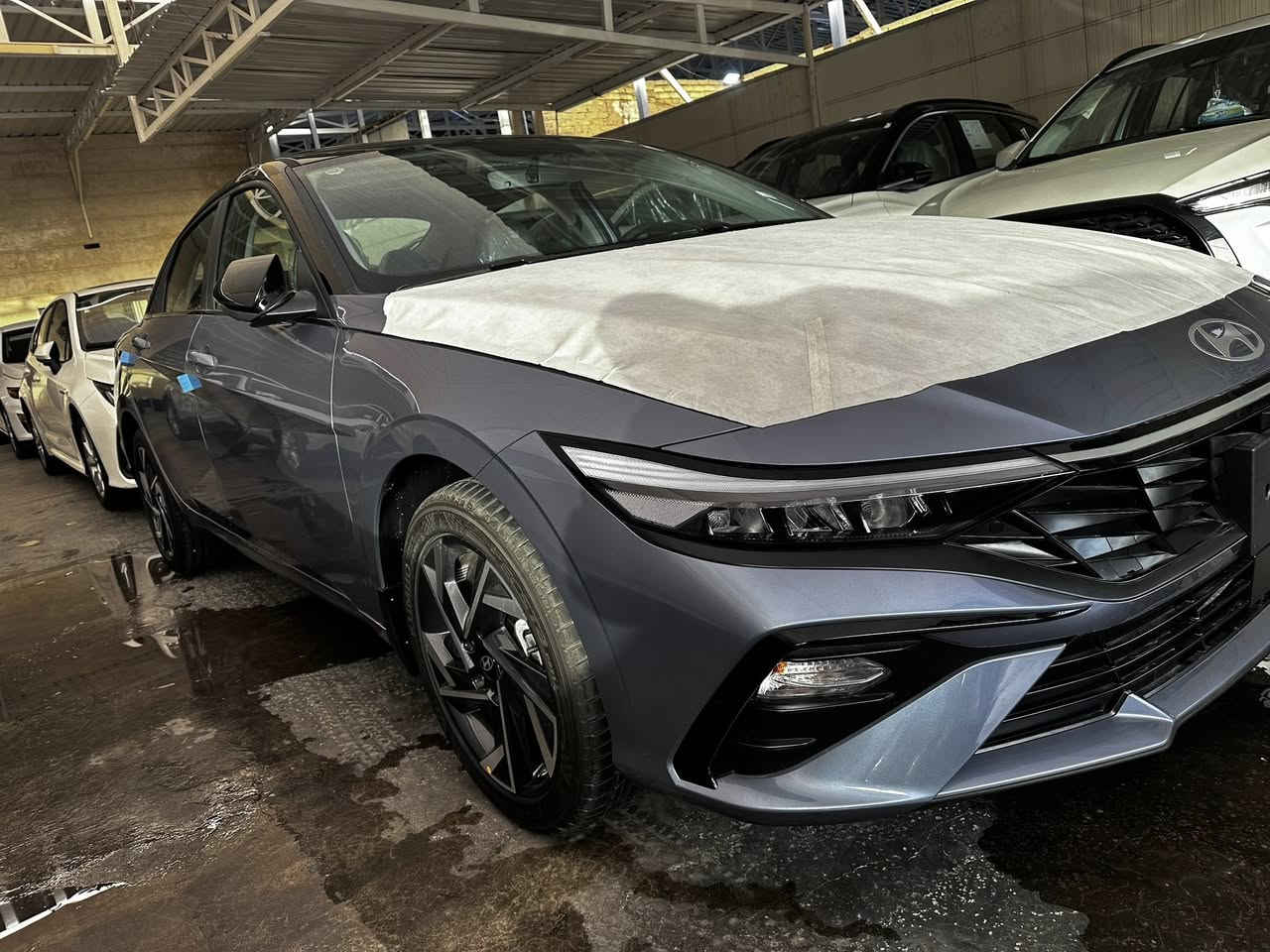 وصلنا هذه الجمال موديل ٢٦ صفر كيلو متر محرك ٢٠٠٠ موصفات بلو فول الفول ٣٢ مليون قفلها
***********
