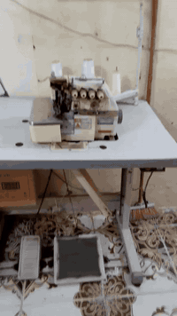 مكينه اوفر للبيع للستفسار 07716828941