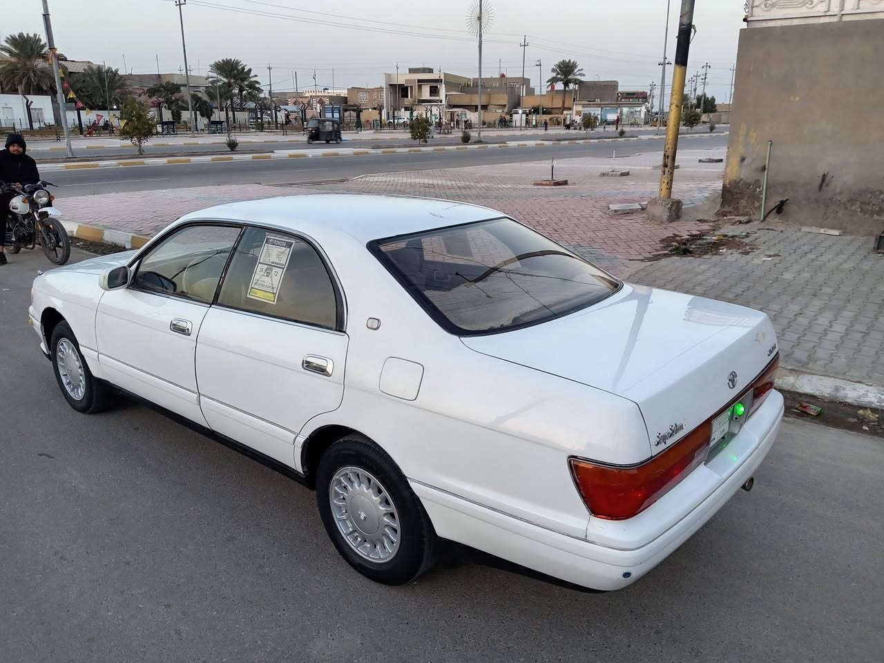 السلام عليكم بطه موديل 94 مكينه وكير وحداديه تخم تاير دواخل جديده كهربائيات كلهه شغاله مشروع وطني سنويه ل ٢٨ تحويله بكل المحافظات مكفوله كص ونقل جثه السياره جديده رقم بغداد  السعر 53 المكان واسط الرقم ***********
