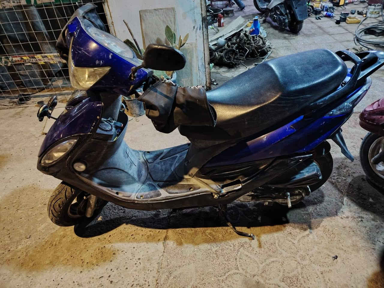 كامكو للبيع مجفته مره دراجه حلوه شلعه ومعدل هورنا اصلي والاشاير رماش ٤ اشاير لايت لد ٣٥٠ قفل بدون عمله مكاني نجف كوفه شارع عبد العال يم جامع العلياوي رقمي ***********
