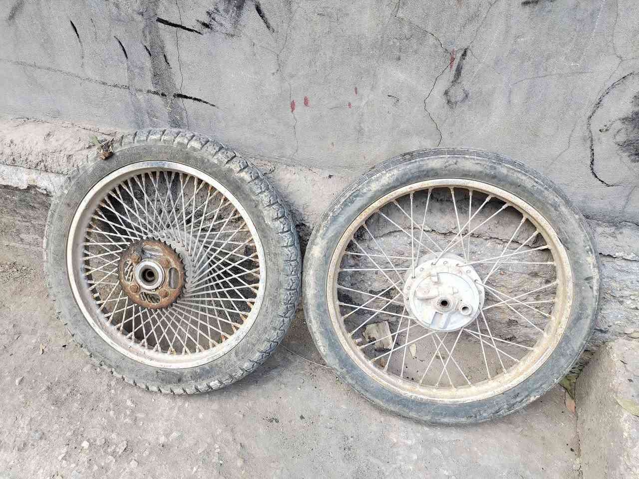 شاصي كلك ووياله جاهزه ب85
***********
