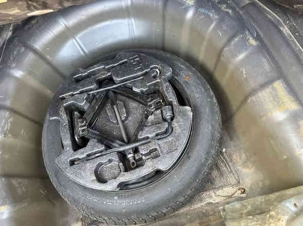 سلام عليكم خدامات حمودي للبوليش وحمام السيارات تم عمل بوليش +حمام درجئ اولئ  واسعار مناسبه ✅ مكان ناصريه حي الشهداء  الرقم ***********
