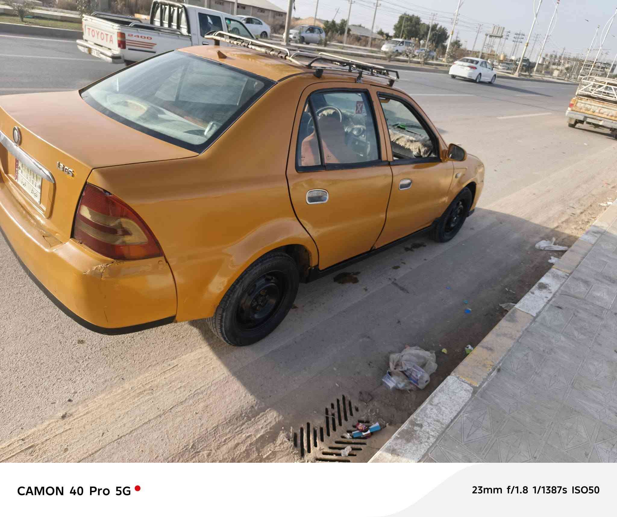 السلام عليكم سياره جالي سي كي سياره نضيفه حلوه ناعمه 
مكينه كورلا محوره 
سياره حداديه 60\100
دواخله حلوه
كهربايات شغاله كله 
سنويه تنتهي بشهر الثالث 2026
ما مطلوبه ربع
مصفره
راعيه موجود 
سعره 25 بيه مجال كلش قليل
***********
