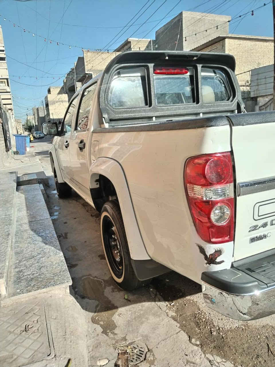 السلام عليكم بيكم كلو رادو شوفر ليت جيمسي موديل 2010 شركة العامة سيارة مال مزاد وزارة داخلية بسمي  معفية من كمرك ول رقم علدولة   السيارة مكفوله كفالة عامة من ضربة صبغ من طخة مكينة كير  مكفولات تبريد ثلج ❄️ تخم تاير ابو لخط شديتة بارحة سيارة متعوب  عليها حيل لايت زنون سنتر لو بلادس  بعدهي علة وضع الشركة ماشية 140 حقيقي السعر 70 مكاني بغداد بلديات  وهاذة رقمي ***********
