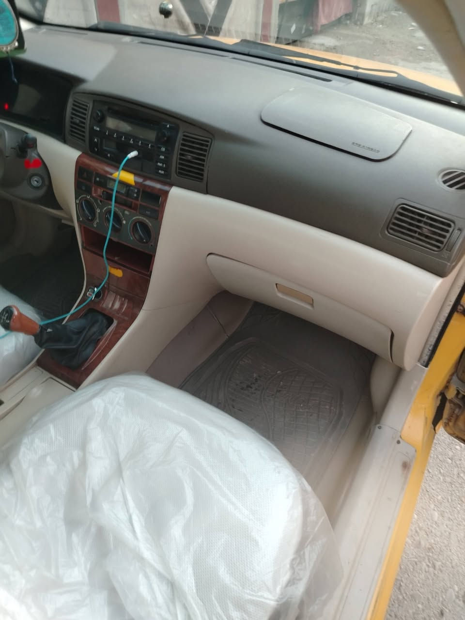 سلام عليكم بي وايدي اف ثري  نضيفه كير مكينه انضاف حداديه نضيفه مصفره هيه ومروه  تحويل ثاني يوم رقم واسط مشروع وطني مصبوغه عام بس صبغتهه موشي عارضه 38 وبيهه مجال *********** مكان بغداد جسر ديالى
