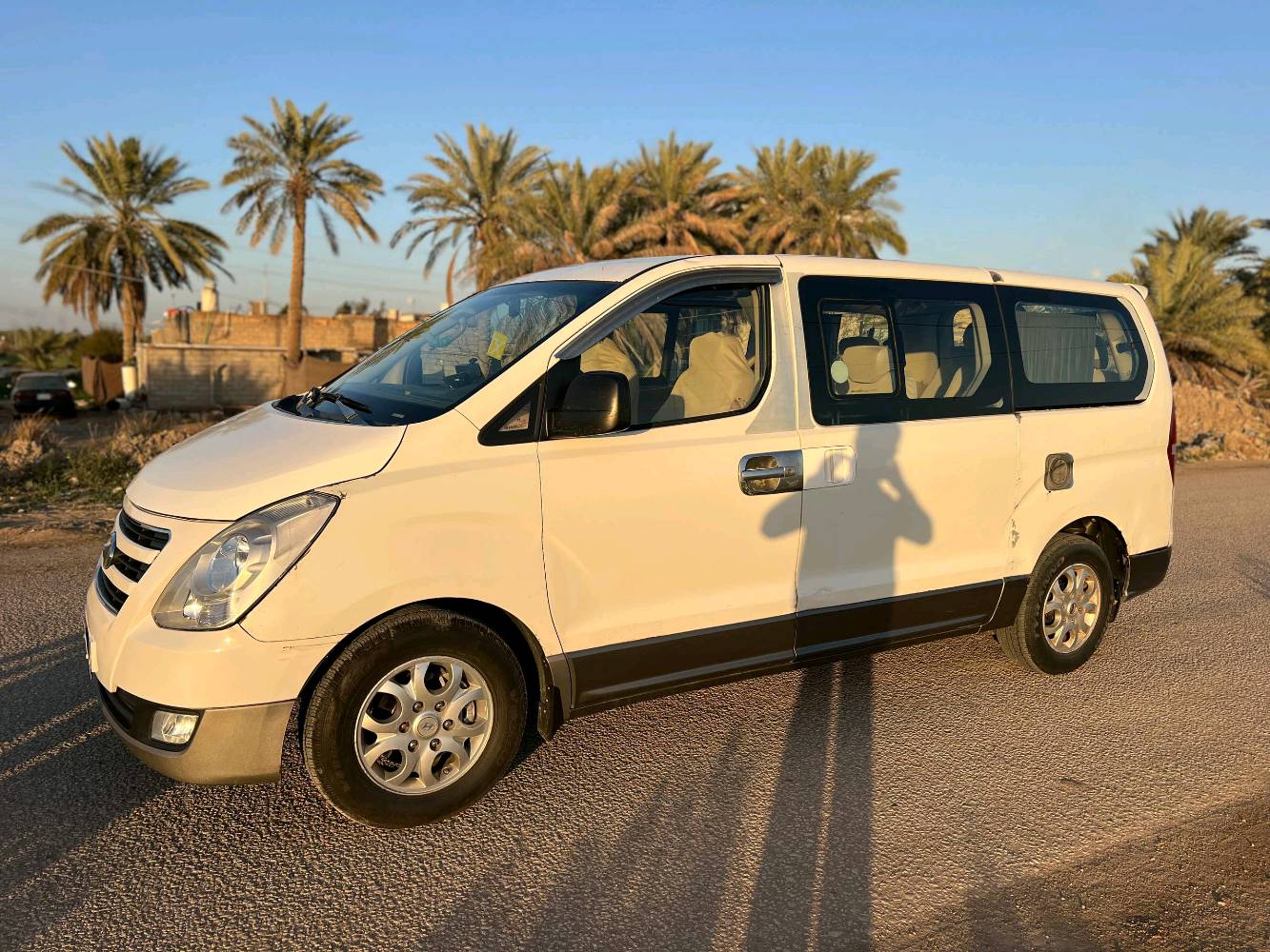 ستاركس مفتوح للبيع

مديل 2009
مبدل بنيد
سياره مكفوله من الصبغ
بيه بارد بالجاملغ الخلفي جهة العبري وجاملغ الامامي ركن شويه
سياره بسمي مصفره من الغرامات
سعر 125$  بيه مجال
رقم الهاتف ***********