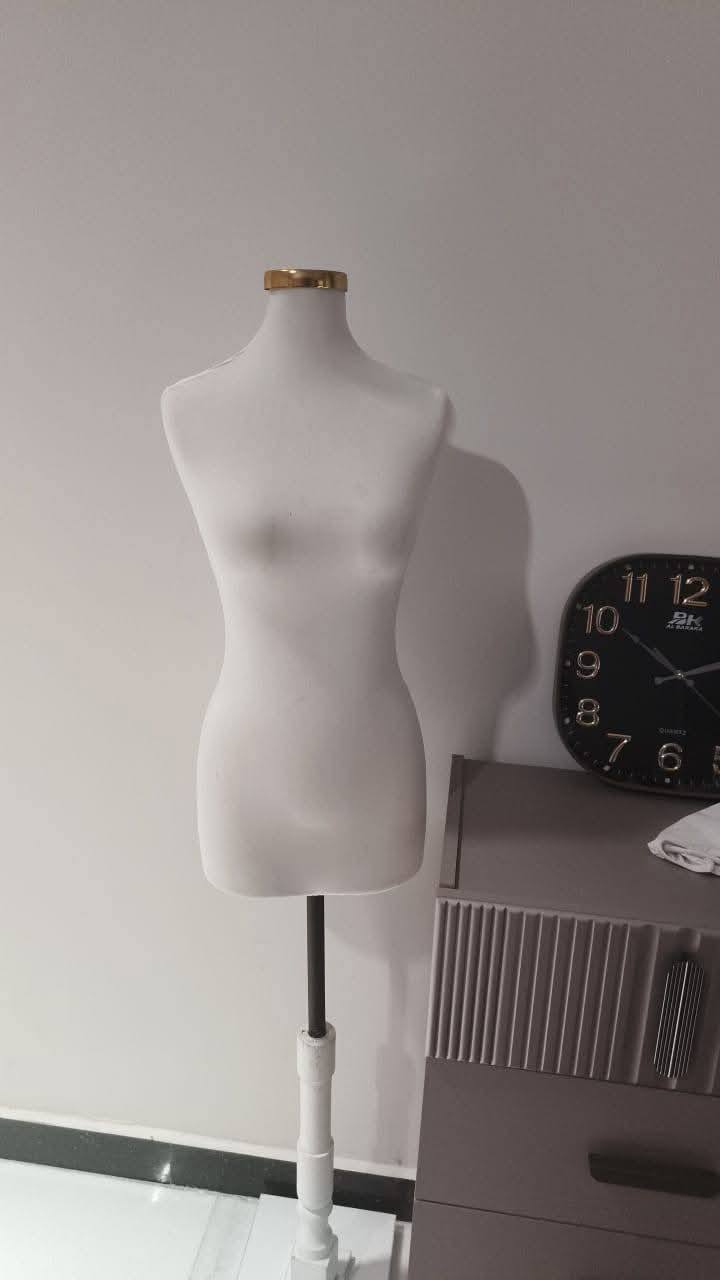 دنكه للبيع صاج اصلي طول اكثر منترتين ..سعر 15 ...وملكانه سعر 60 بيه مجال ....***********
