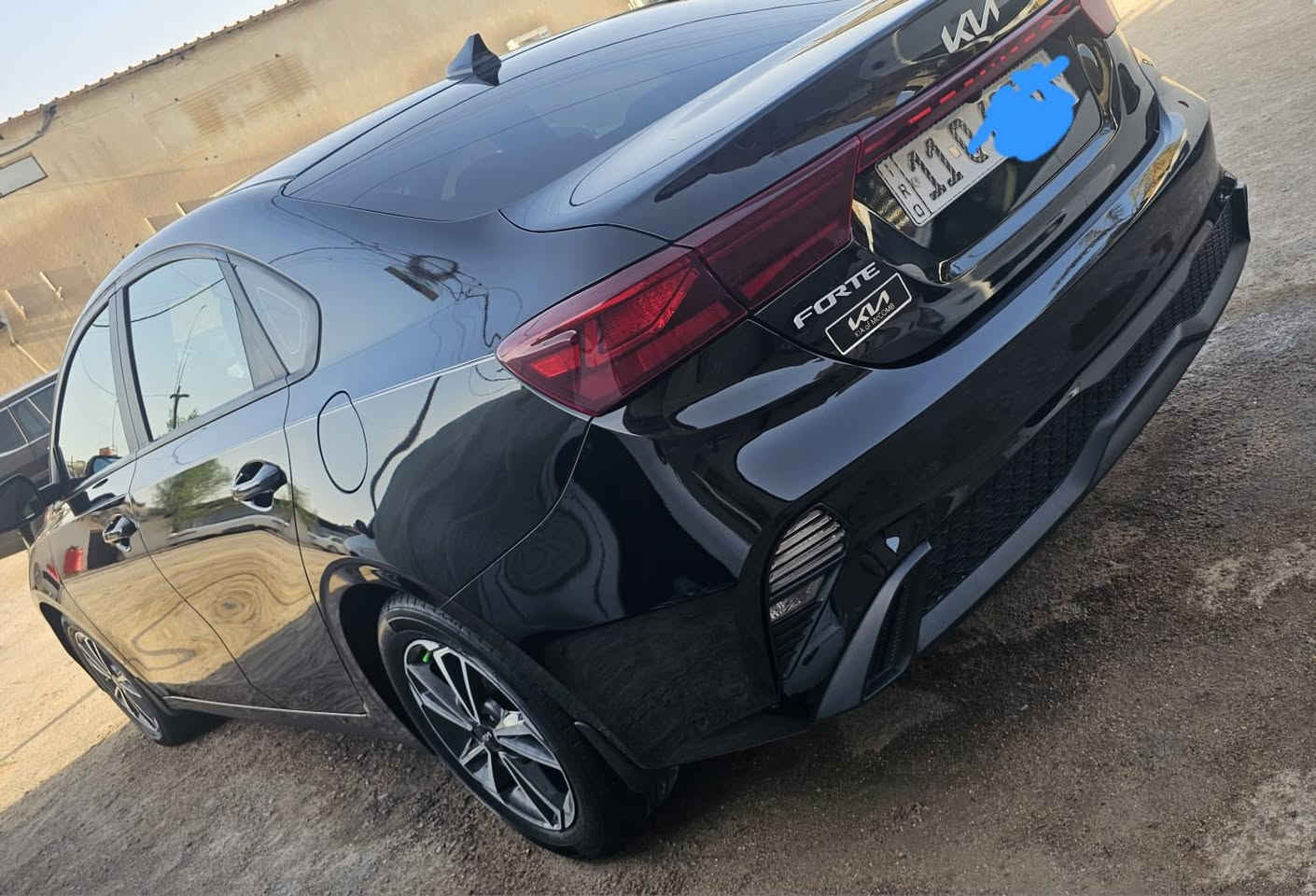 كيا فوري ٢٠٢٣  بدون ارباك بدون صبغ بدون تبديل هزه وسنويه جديده رقم بغداد بسمي تحويل ثاني يوم ماشيه ٥٥ الف ....السعر.  ١٤٦ $ 
***********  ابو عباس
