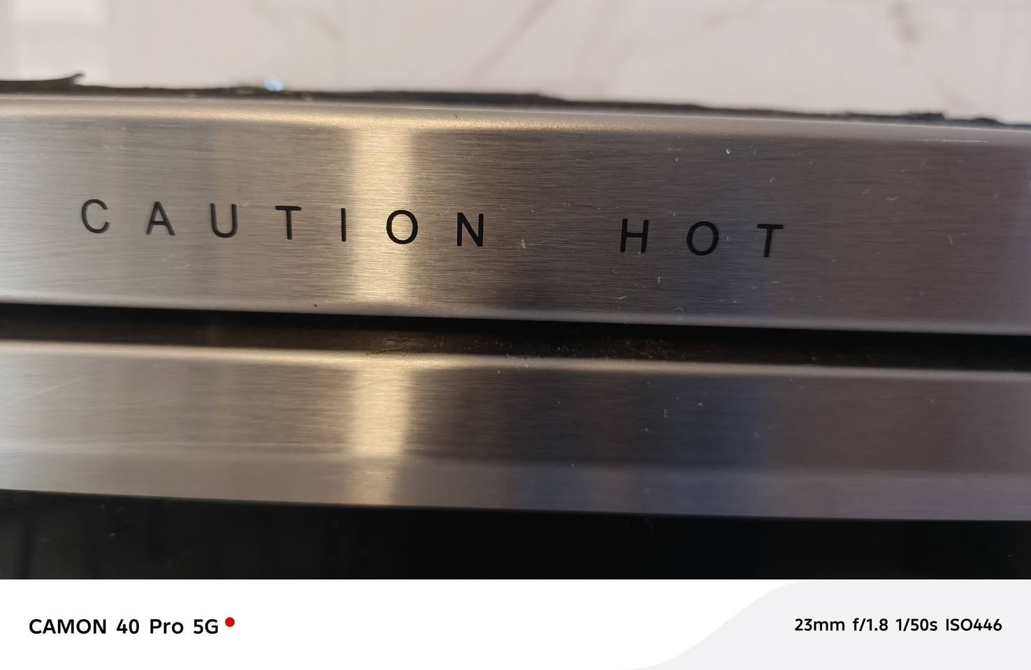 سلام عليكم
فرن بيتزا او معجنات للبيع استخدام قلبل جدا
للاستفسار ‏‪***********‬‏
