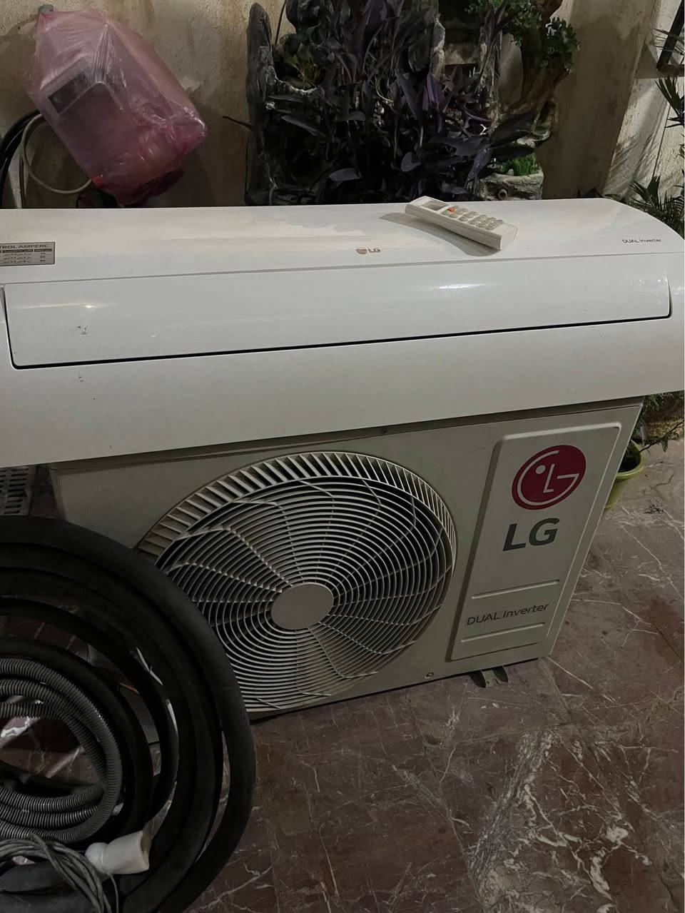 السلام عليكم ورحمة الله وبركاته 
سبلت lg 2 طن انفيرتر تحكم امبيرية 
تدفئة وتبريد 
بلادي 
السعر ٦٥٠ الف 
انابيب جدد 
الجهاز كامل بدون اي نقص 
مكاني الاعظمية 
موبايل 
***********
مهندس طارق بغداد, العراق
