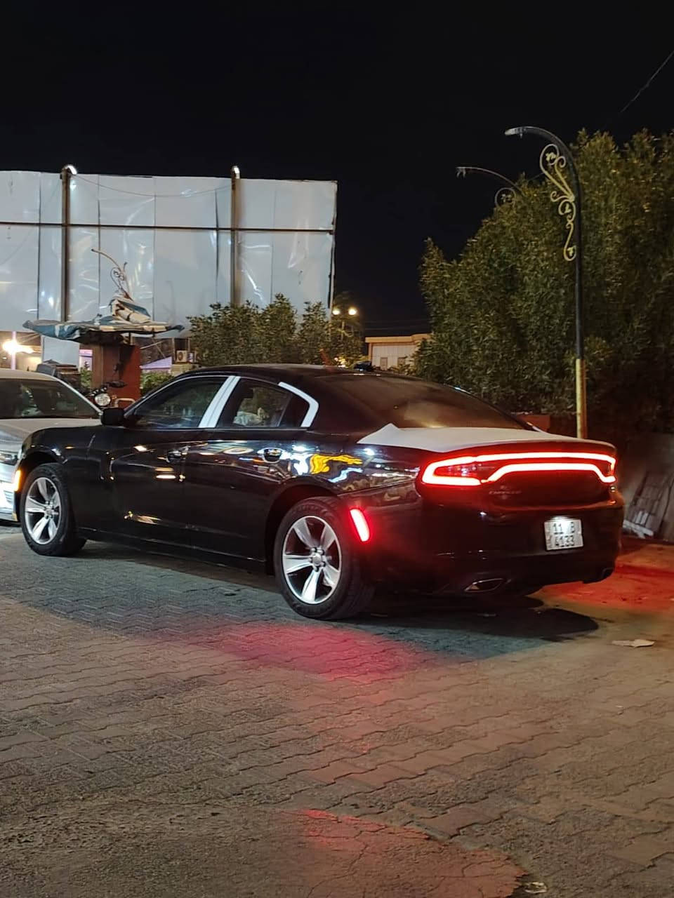 السلام عليكم
للبيع جارجر موديل2016 
السياره كلش كلش جديده 
كلين  كفاله  هنا بالعراق صار بيه بابين وجاملغ ضربه جدا سطحيه وماصبغتهن  بدلتهن  اصلي شرط وكاله ولا قطره صبغ السياره كلش نظيفه  شرط  من كلشي كفاله  تخمر تايرات هستوني شاده حداديه هستوني مبدل سياره خير من الله نظافه ونصبه وكفاله من البارد هم 
جاهزه ع اخر حبايه  تأخذه حاله حال ال2023 هيج نظافه 
 رقم بغداد انكليزي مميز اربع ارقام 
محرك وكير شرط بالكارتون

المواصفات:
دواخل احمر جلد
بصمه
شاشه جبيره  
كشنات حضن
زنون بيه اصلي شرط نهار كدامك 
ويل 18 اصلي المرغوب البلادي

السعر 165 وبيه مجال قليل ماكو هيج نظافه بهيج سعر متوازي عليه
مكانه نجف/كوفه 
للاستفسار الاتصال على الرقم ***********
خاف يطلعلك مغلق موجود ع الواتساب لأن التليفون بس خلل
بالعافيه على الياخذه  سياره جديده
