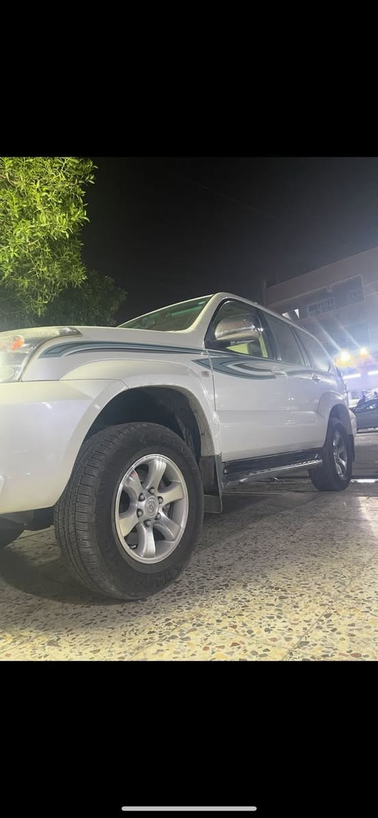 سلام عليكم برادو 2008 لأضربه ولاصبغ مكفوله نضيفه سياره خير من الله دبل اسبير دبل تانكي محرك 6 رقم اربيل بااسمي ماشيه 190 حقيقي دك جرس الشراي يتصل السعر 183 بيها مجال لشراي رقم  ‭٠٧٧٠ ٥٣٥ ١٤٠٧‬ مكان بغداد البنوك
