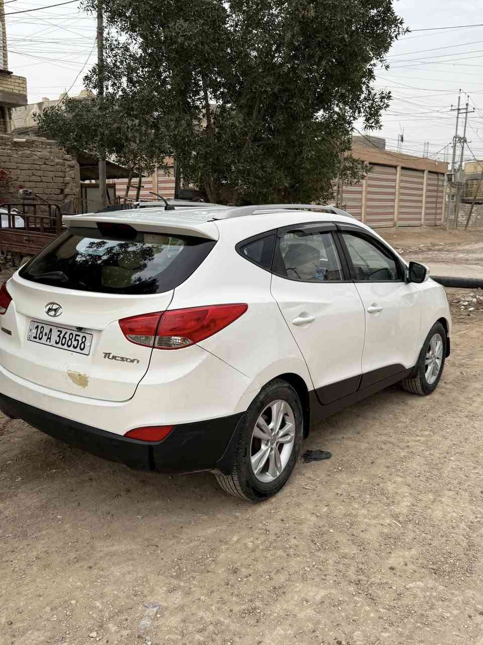 توسان
توسان موديل 2014 خليجي 
رقم بابل دولي 
بيها جاملغ امامي عكس السائق مبدل و صبغ جاملغ خلفي عكس السائق 
مكانها بابل قضاء القاسم 
السعر 123 ورقه

***********
